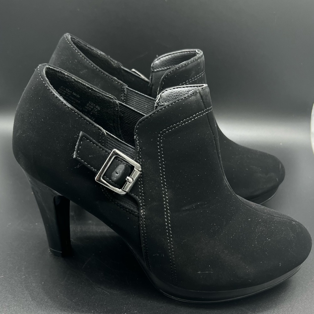 6.5 Black ankle boots Fioni